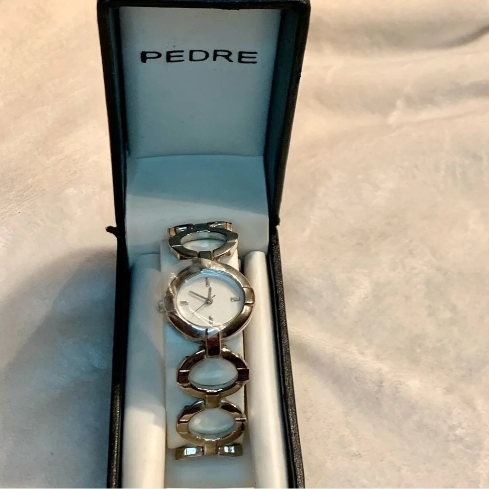 Pedre Vintage Watch Silver-tone Link Design Stainless Steel Back Classic! NEW
